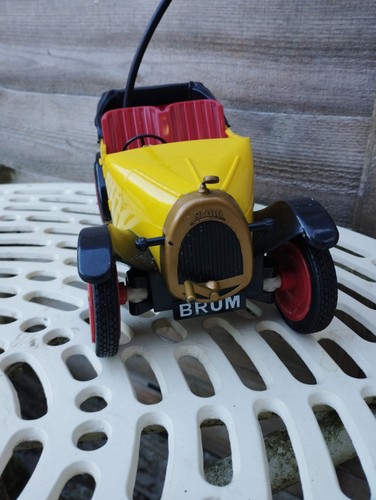 Brum large car - large,