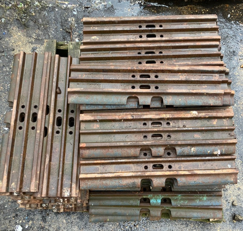 700mm steel track shoes - steel,