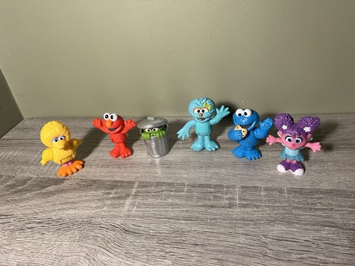 Sesame street toy figure - sesame,