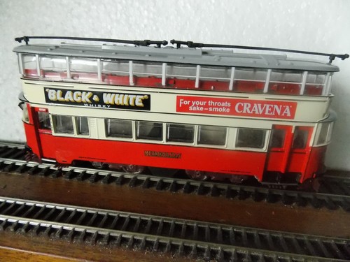 Feltham tram met - livery.,
