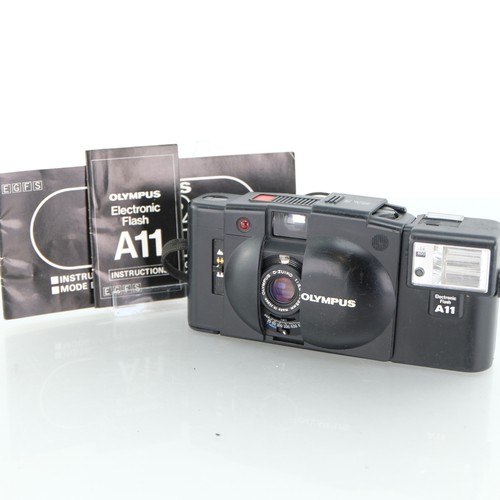 Olympus xa2 35mm film camera - olympus, +
