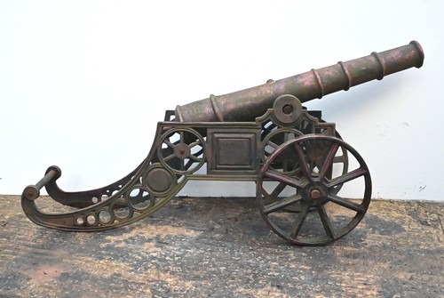 Cast iron english - english, cannon