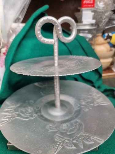 Vintage metal cake - metal,
