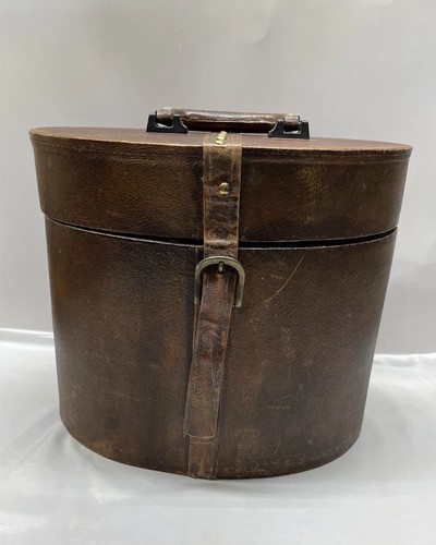 Antique vintage leather - antique/vintage, bound