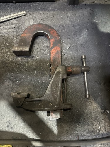 Large carver clamp - large,