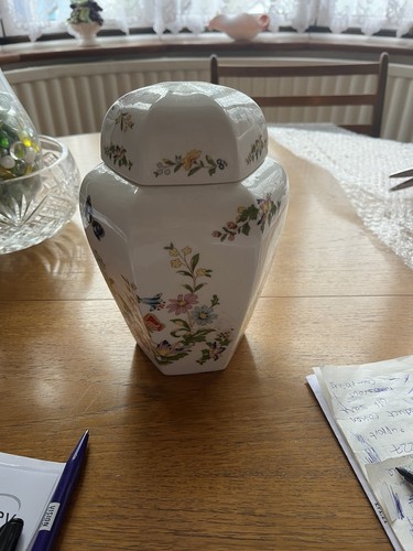 Aynsley fine bone china - fine,