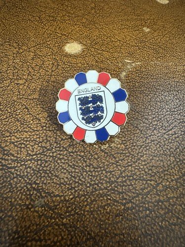 England lions pin - pin, badge