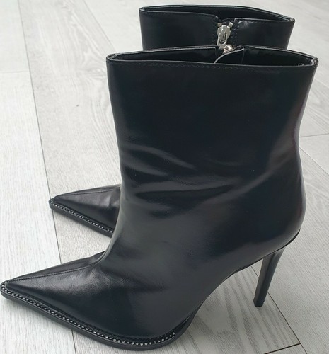 Zara black stunning diamond