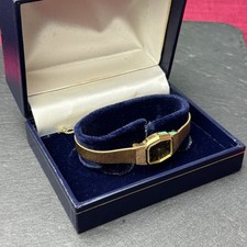 Everite Ladies Watch Gold-Toned Black Dial Working New Battery 57J275 Boxed