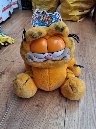 Garfield not fat - not, inch