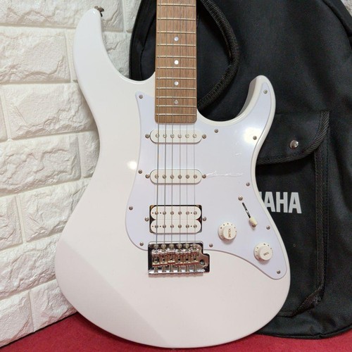Yamaha pacifica pac012 dinky - yamaha,