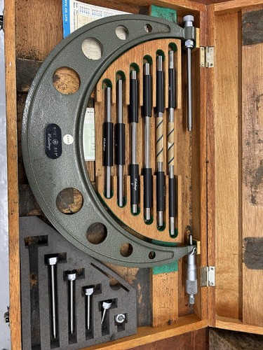 Mitutoyo micrometer set - micrometer,