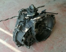 2010 OPEL / VAUXHALL INSIGNIA 2.0 CDTI DIESEL 6 SPEED F40 GEARBOX - MANUAL