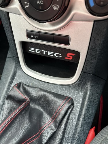 Ford fiesta zetec mk7 - st,