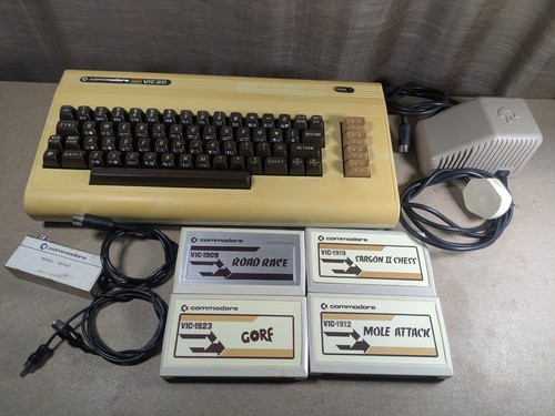 Commodore vic 4 games - commodore, +