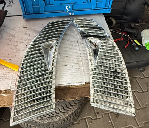 Chrome decorative grille