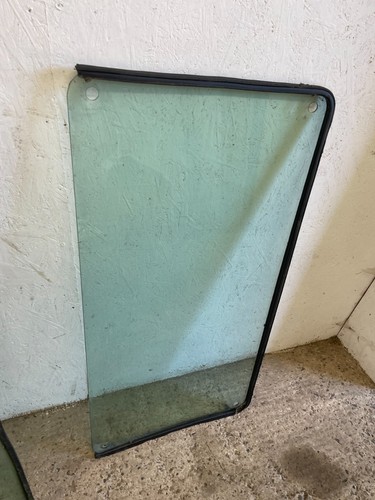 Rear screen glass - glass, x