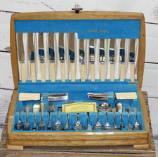 Sipelia 69 Piece Stainless