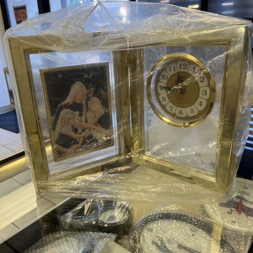 Eleco quartz picture frame - quartz,