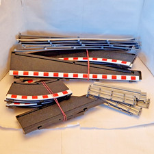 Scalextric Radius Two Black Borders Kit with Barriers. - 1:32 Sport Track