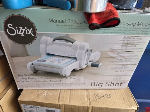 Sizzix big shot die cut - sizzix,
