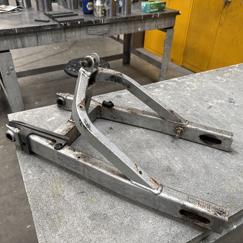 Ducati 600 swing arm - 600,