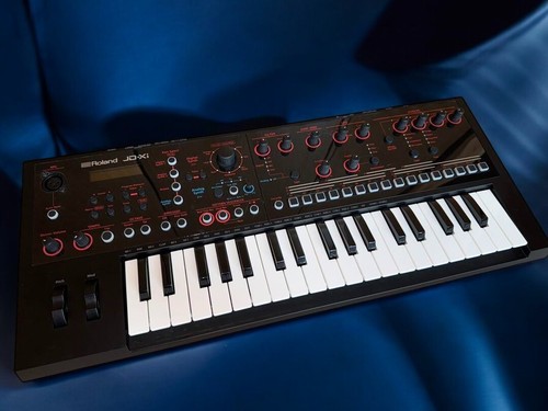 Roland hybrid - jd-xi,