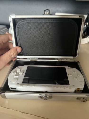 Sony psp white handheld - sony,