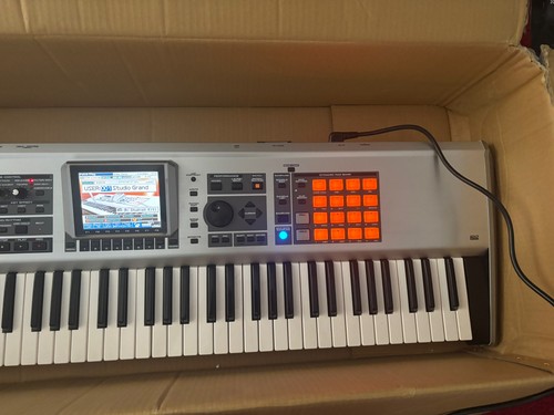 Roland fantom workstation - roland,
