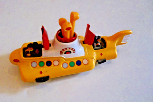 The beatles corgi yellow - the,