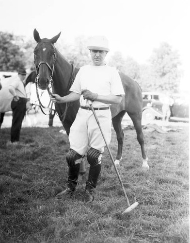 Thomas hitchcock poses - hitchcock,