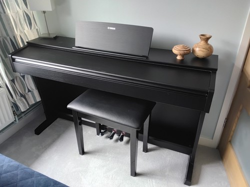 Yamaha arius ydp 143 - yamaha, black