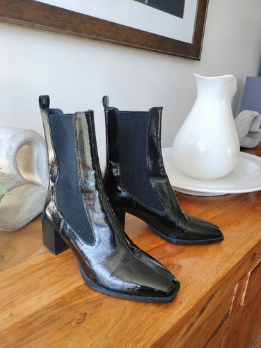 Zara black patent boots - black, 4