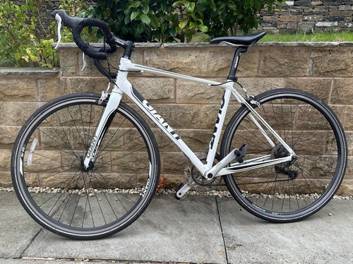 Giant defy road - -, small