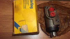 AUSTIN MORRIS BMC LORRY FM WE WFK LD FGK FG WF  GIRLING FRONT BRAKE CYLINDER (L)