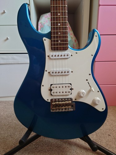 Yamaha pacifica 012 electric - pacifica,