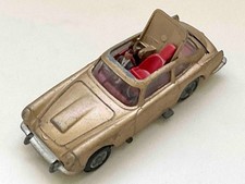 Vintage 1960s Corgi 261 James