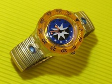 Swatch Scuba GOLDEN ISLAND with Gold Tone Flex Strap NEW but NO Box