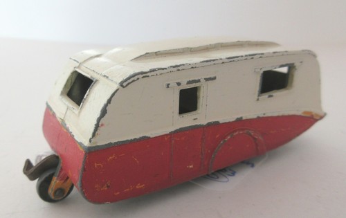 Dinky toys four berth caravan - dinky,