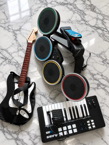 Rock band bundle - bundle, fender