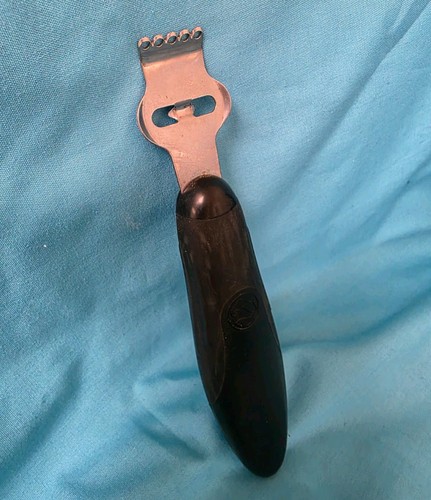 Pampered chef zester scorer - zester,