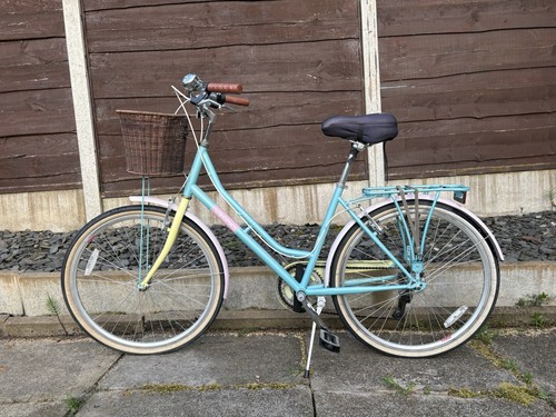 Stylish vintage city bike - stylish, by