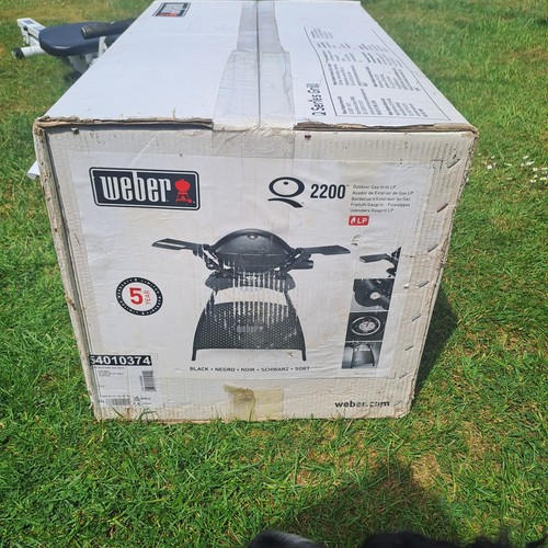 Weber q2200 gas barbecue with - weber,