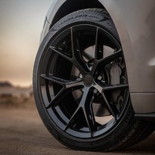 19" Stance SF14 Black 19x8.5