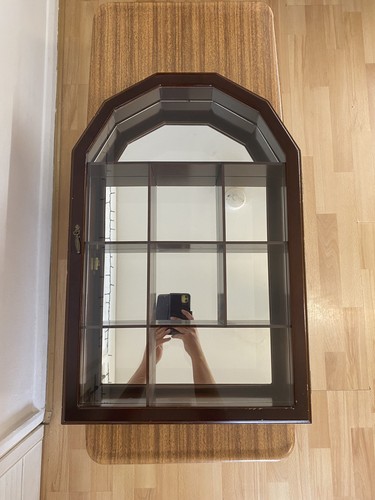 Beautiful vintage tier curio - vintage,