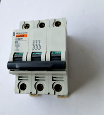 MERLIN GERIN 24669 MULTI9 C60N D3 3 POLE CIRCUIT BREAKER (BR4C.6b16)