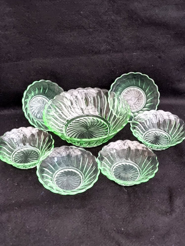 Piece vintage green bagley - piece,