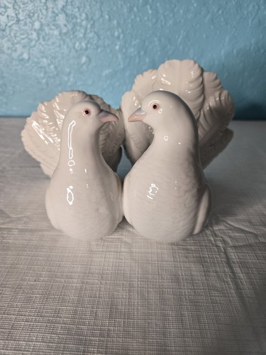 Vintage porcelain hand made - porcelain,