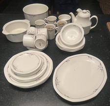 Royal Doulton Nimbus Dinner