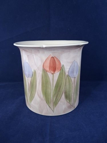Jersey pottery tulip - jersey, design